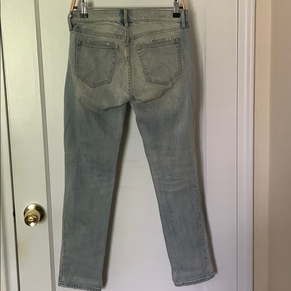 GAP Women’s Jeans - Picture 3 of 3
